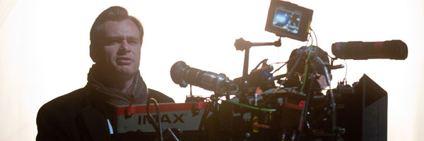 Video: Ein IMAX Kino bereitet sich auf The Dark Knight Rises vor